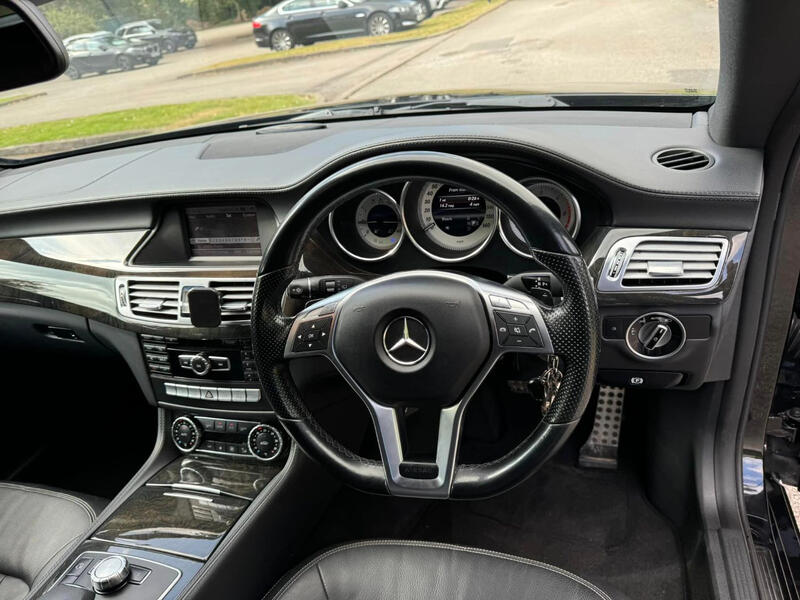 MERCEDES-BENZ CLS