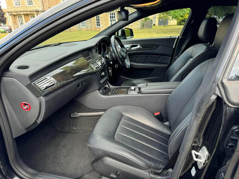 MERCEDES-BENZ CLS