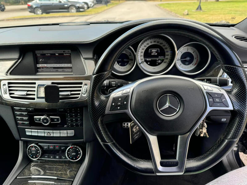 MERCEDES-BENZ CLS