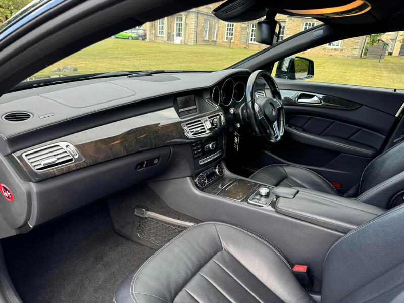 MERCEDES-BENZ CLS