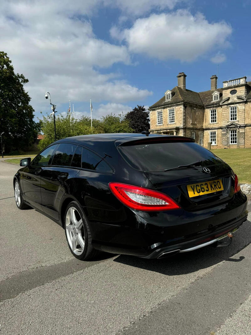 MERCEDES-BENZ CLS