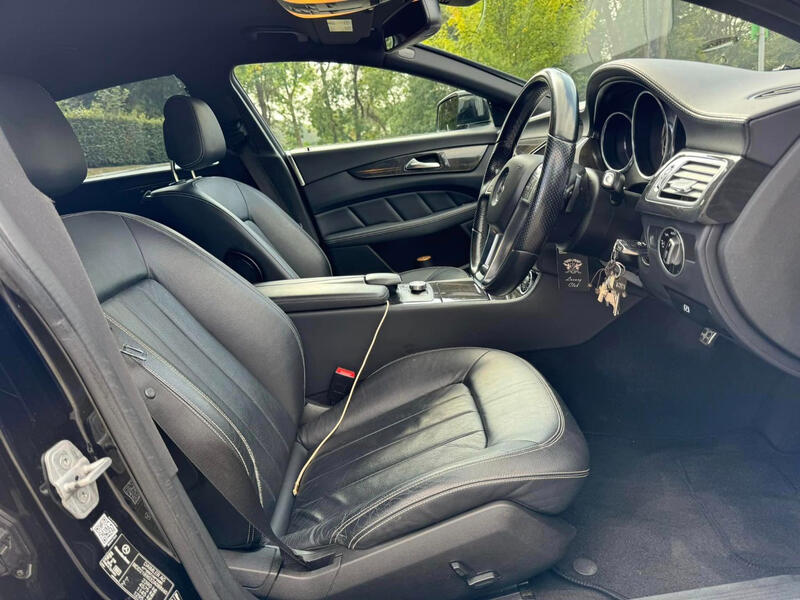 MERCEDES-BENZ CLS