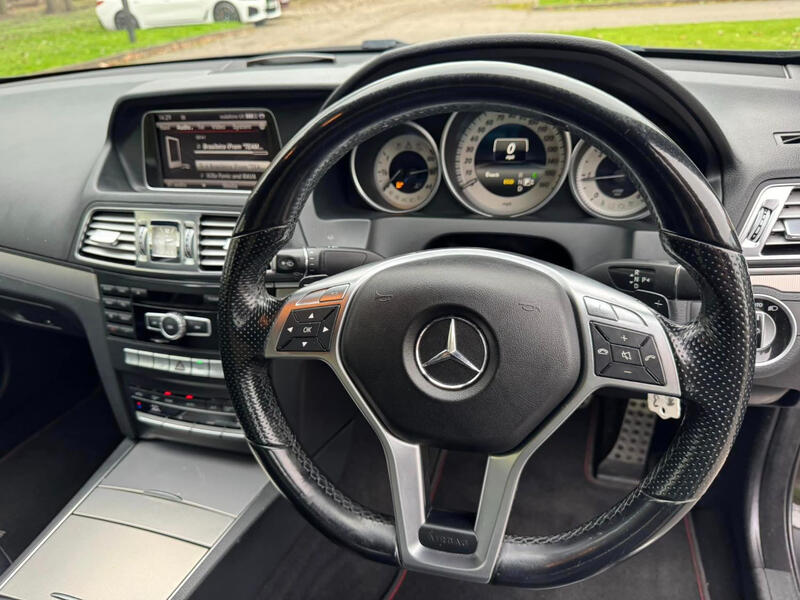MERCEDES-BENZ E CLASS