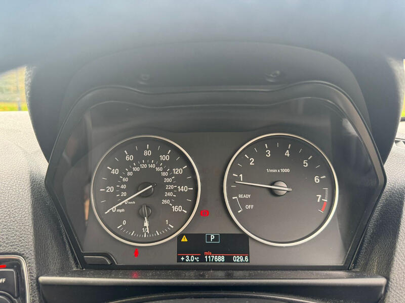 BMW 1 SERIES