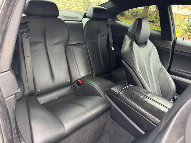 BMW 6 SERIES