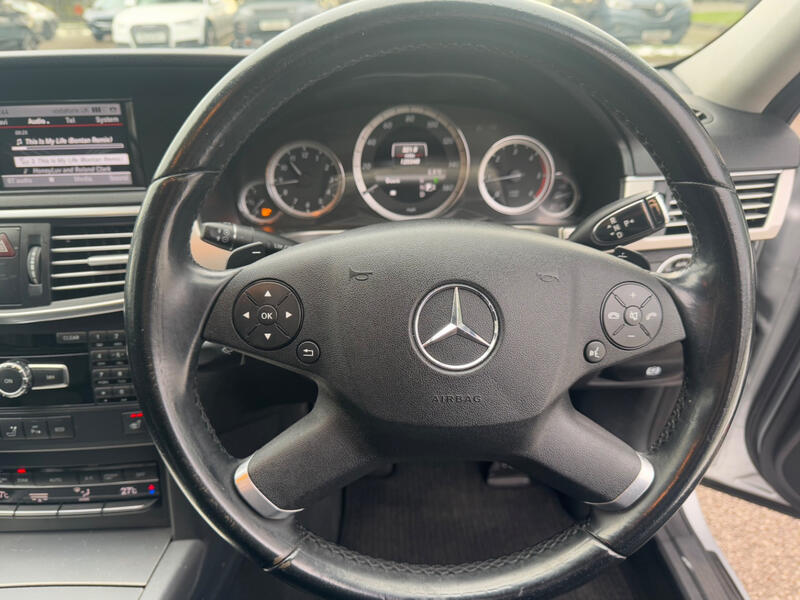 MERCEDES-BENZ E CLASS