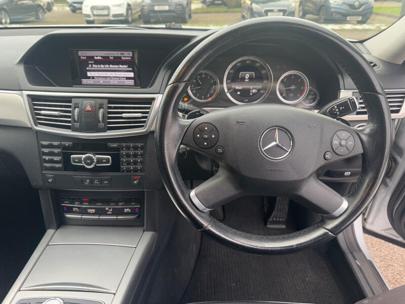 MERCEDES-BENZ E CLASS